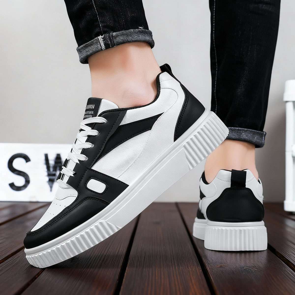 Marston Low-Top Sneakers