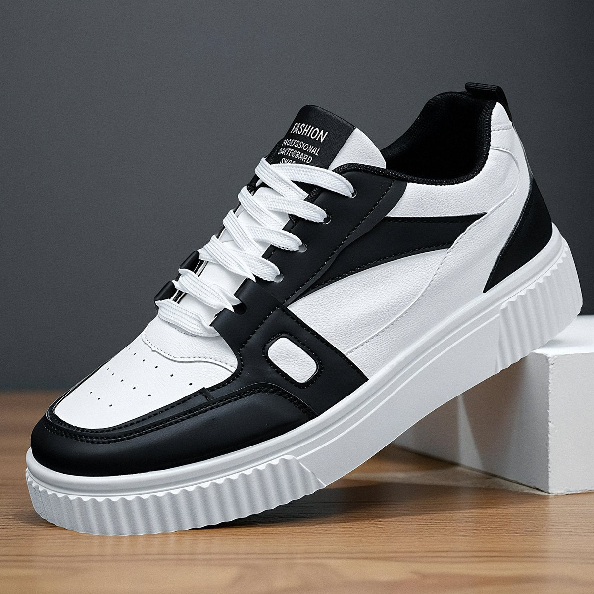Marston Low-Top Sneakers